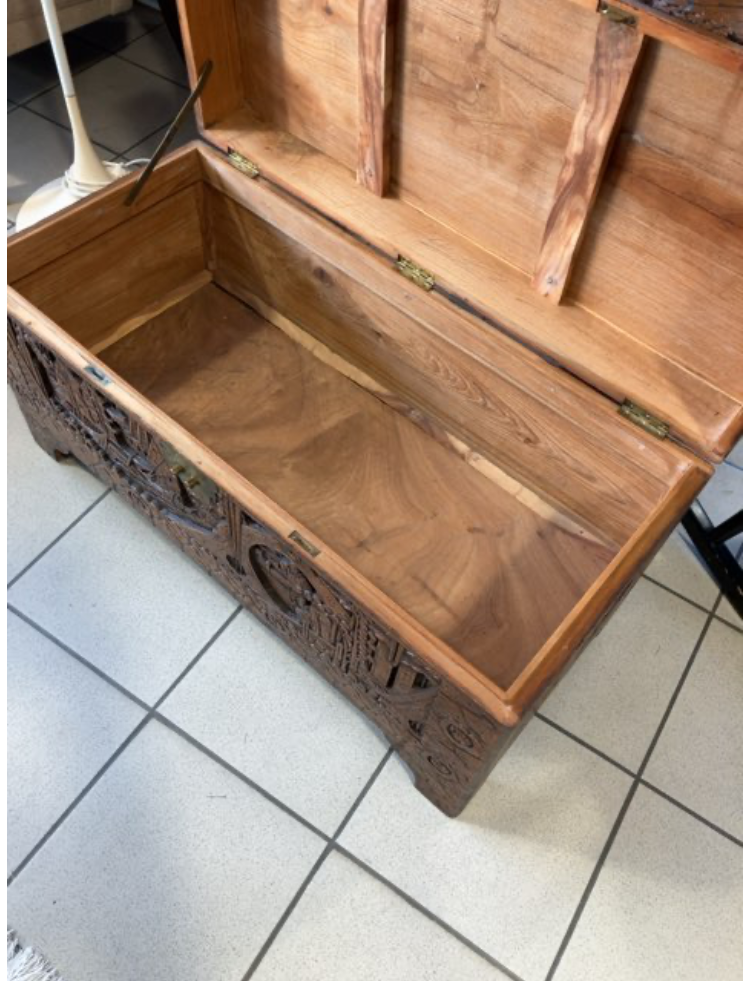 Kiste kamfertræ